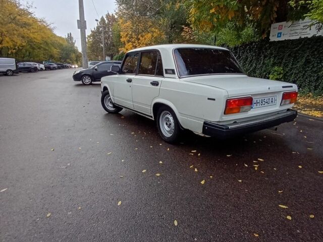 Білий ВАЗ 2107, об'ємом двигуна 1.5 л та пробігом 750 тис. км за 1300 $, фото 3 на Automoto.ua