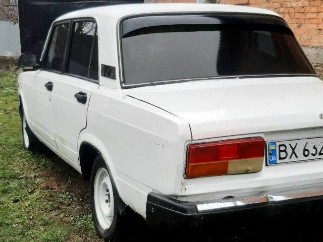 Белый ВАЗ 2107, объемом двигателя 1.5 л и пробегом 105 тыс. км за 600 $, фото 3 на Automoto.ua