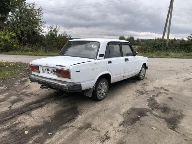 Білий ВАЗ 2107, об'ємом двигуна 1.3 л та пробігом 300 тис. км за 400 $, фото 2 на Automoto.ua
