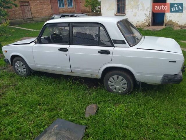 ВАЗ 2107 1996 в Хмельницком на Automoto.ua Белый ВАЗ 2107, объемом двигателя 0 л и пробегом 100 тыс. км за 1200 $, фото 3 на Automoto.ua