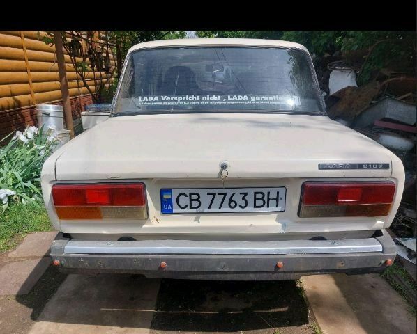 Белый ВАЗ 2107, объемом двигателя 1.5 л и пробегом 1 тыс. км за 482 $, фото 1 на Automoto.ua