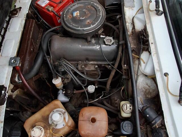 Білий ВАЗ 2107, об'ємом двигуна 1.5 л та пробігом 23 тис. км за 600 $, фото 9 на Automoto.ua