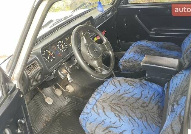 ВАЗ 2107 1996 в Кременчуге на Automoto.ua Белый ВАЗ 2107, объемом двигателя 1.57 л и пробегом 118 тыс. км за 1000 $, фото 4 на Automoto.ua