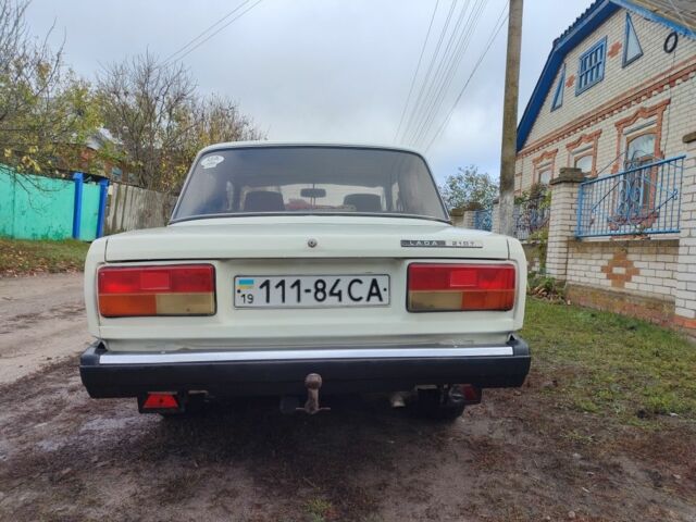 ВАЗ 2107 1996 у Ахтырке на Automoto.ua Білий ВАЗ 2107, об'ємом двигуна 1.5 л та пробігом 77 тис. км за 1100 $, фото 5 на Automoto.ua