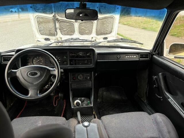 Белый ВАЗ 2107, объемом двигателя 1.6 л и пробегом 200 тыс. км за 699 $, фото 11 на Automoto.ua