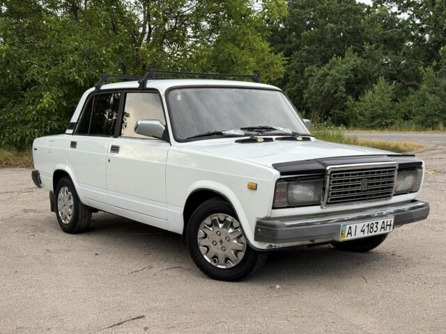 Белый ВАЗ 2107, объемом двигателя 1.5 л и пробегом 1 тыс. км за 870 $, фото 1 на Automoto.ua