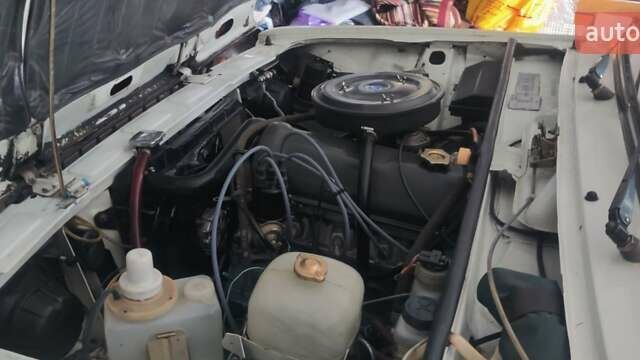Белый ВАЗ 2107, объемом двигателя 1.6 л и пробегом 46 тыс. км за 2600 $, фото 2 на Automoto.ua