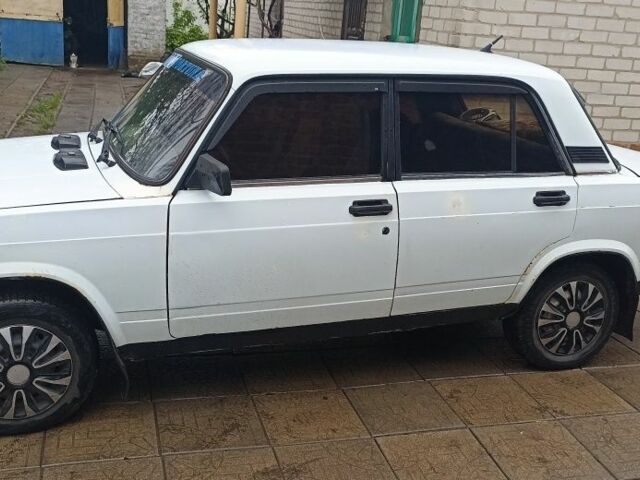 Белый ВАЗ 2107, объемом двигателя 0 л и пробегом 200 тыс. км за 840 $, фото 9 на Automoto.ua