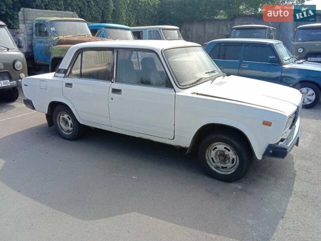 Білий ВАЗ 2107, об'ємом двигуна 1.46 л та пробігом 425 тис. км за 256 $, фото 1 на Automoto.ua