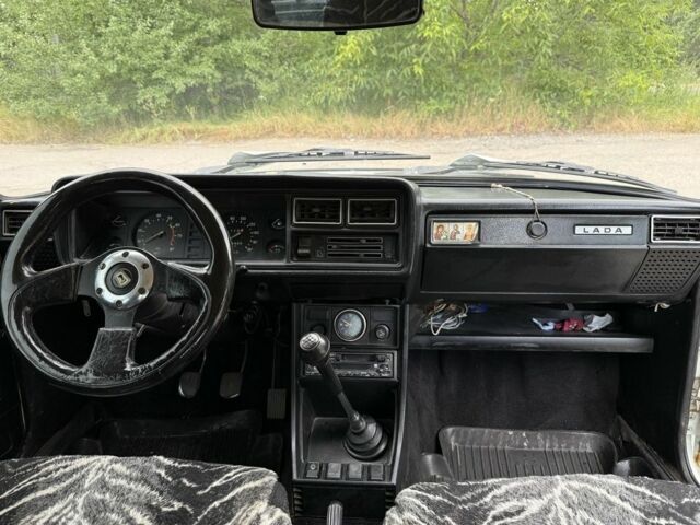 Белый ВАЗ 2107, объемом двигателя 1.5 л и пробегом 1 тыс. км за 870 $, фото 15 на Automoto.ua