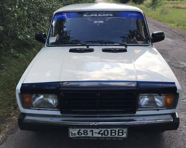 Белый ВАЗ 2107, объемом двигателя 1.5 л и пробегом 88 тыс. км за 1950 $, фото 11 на Automoto.ua