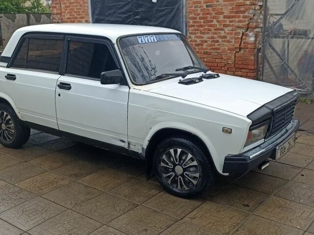 Белый ВАЗ 2107, объемом двигателя 0 л и пробегом 200 тыс. км за 840 $, фото 3 на Automoto.ua