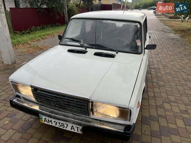 Білий ВАЗ 2107, об'ємом двигуна 1.5 л та пробігом 210 тис. км за 700 $, фото 3 на Automoto.ua