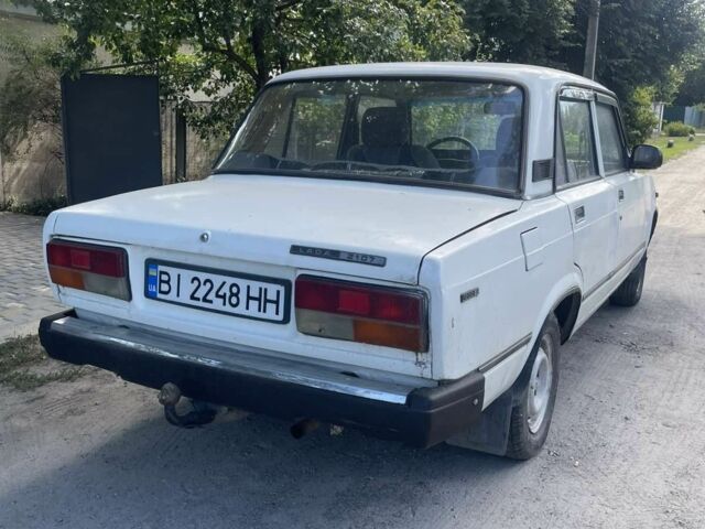 Белый ВАЗ 2107, объемом двигателя 1.5 л и пробегом 1 тыс. км за 700 $, фото 2 на Automoto.ua