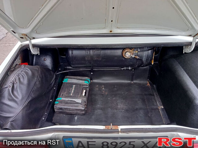 ВАЗ 2107 1997 в Днепре (Днепропетровске) на Automoto.ua Белый ВАЗ 2107, объемом двигателя 1.5 л и пробегом 0 тыс. км за 1400 $, фото 6 на Automoto.ua