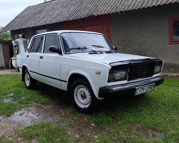 ВАЗ 2107 1997 в Черновцах на Automoto.ua Белый ВАЗ 2107, объемом двигателя 1 л и пробегом 150 тыс. км за 520 $, фото 6 на Automoto.ua