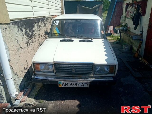ВАЗ 2107 1997 в Коростышеве на Automoto.ua Белый ВАЗ 2107, объемом двигателя 1.5 л и пробегом 70 тыс. км за 550 $, фото 4 на Automoto.ua