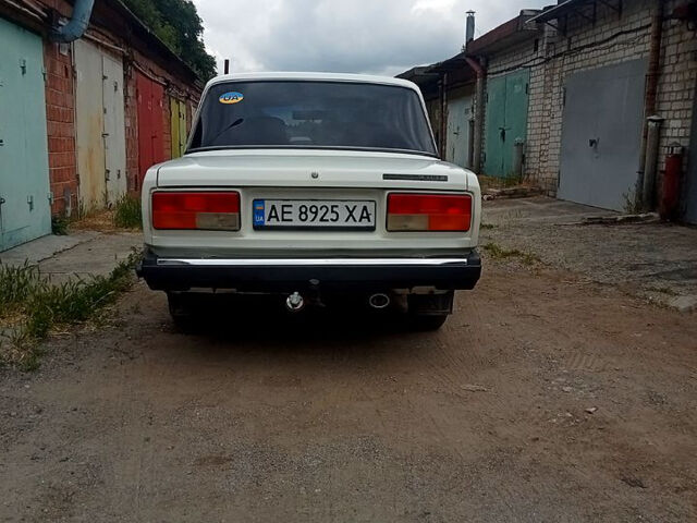 ВАЗ 2107 1997 в Днепре (Днепропетровске) на Automoto.ua Белый ВАЗ 2107, объемом двигателя 1.5 л и пробегом 0 тыс. км за 1400 $, фото 1 на Automoto.ua
