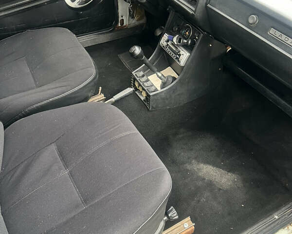 Белый ВАЗ 2107, объемом двигателя 0 л и пробегом 200 тыс. км за 470 $, фото 5 на Automoto.ua