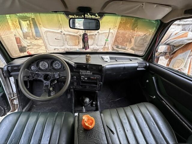 Белый ВАЗ 2107, объемом двигателя 1.3 л и пробегом 3 тыс. км за 849 $, фото 5 на Automoto.ua