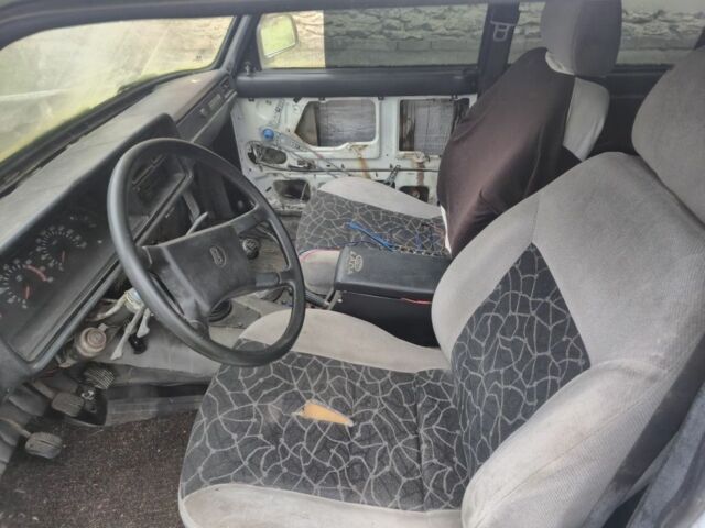 Белый ВАЗ 2107, объемом двигателя 1.5 л и пробегом 105 тыс. км за 600 $, фото 7 на Automoto.ua