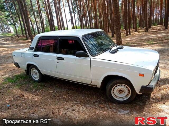 Белый ВАЗ 2107, объемом двигателя 1.5 л и пробегом 111 тыс. км за 750 $, фото 2 на Automoto.ua