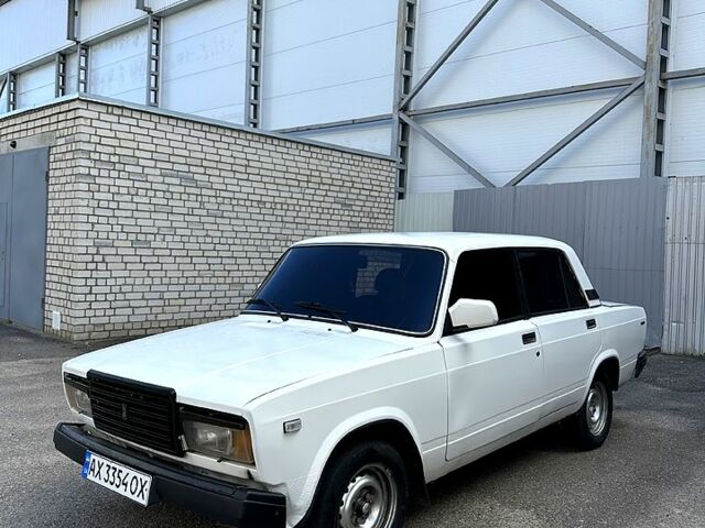 Білий ВАЗ 2107, об'ємом двигуна 1.5 л та пробігом 256 тис. км за 700 $, фото 1 на Automoto.ua