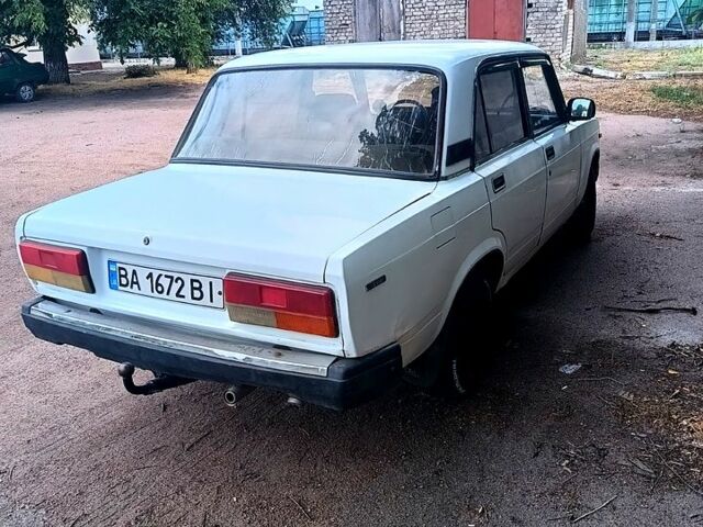 Белый ВАЗ 2107, объемом двигателя 1.5 л и пробегом 200 тыс. км за 720 $, фото 1 на Automoto.ua