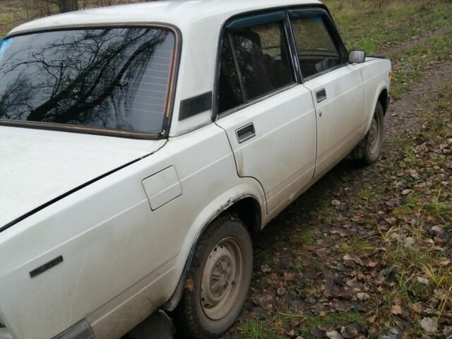 Белый ВАЗ 2107, объемом двигателя 0 л и пробегом 100 тыс. км за 876 $, фото 3 на Automoto.ua