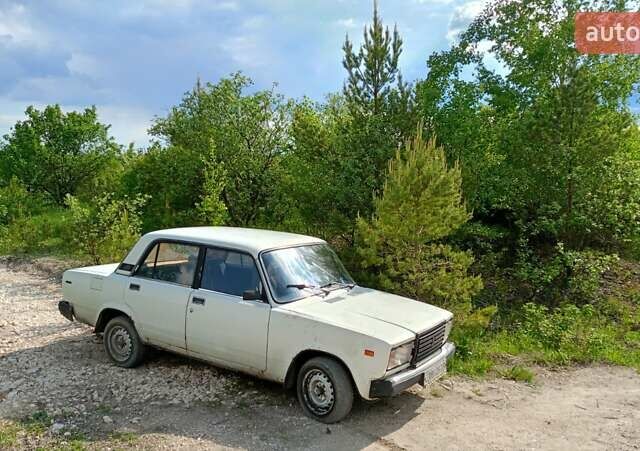 Белый ВАЗ 2107, объемом двигателя 1.6 л и пробегом 88 тыс. км за 482 $, фото 3 на Automoto.ua