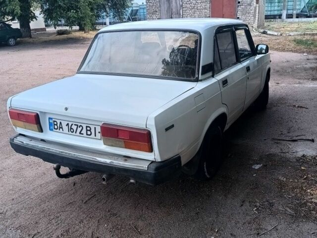Белый ВАЗ 2107, объемом двигателя 1.5 л и пробегом 200 тыс. км за 720 $, фото 2 на Automoto.ua