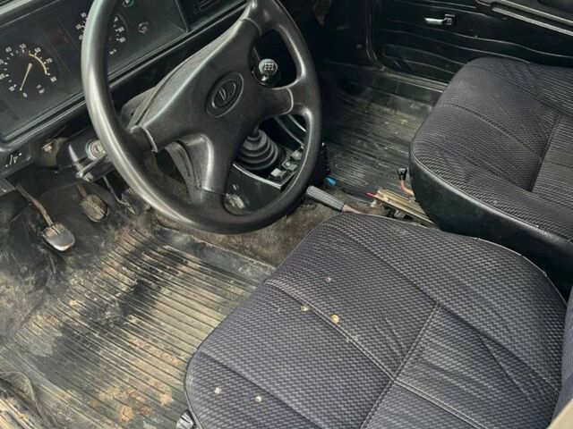 Белый ВАЗ 2107, объемом двигателя 1.5 л и пробегом 100 тыс. км за 800 $, фото 3 на Automoto.ua