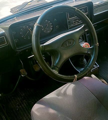 Белый ВАЗ 2107, объемом двигателя 1.5 л и пробегом 0 тыс. км за 1100 $, фото 3 на Automoto.ua