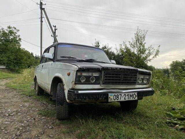 Белый ВАЗ 2107, объемом двигателя 1.5 л и пробегом 2 тыс. км за 350 $, фото 1 на Automoto.ua