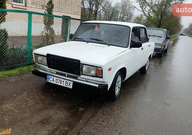 Белый ВАЗ 2107, объемом двигателя 1.5 л и пробегом 10 тыс. км за 657 $, фото 1 на Automoto.ua