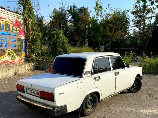 Білий ВАЗ 2107, об'ємом двигуна 1.6 л та пробігом 200 тис. км за 750 $, фото 1 на Automoto.ua