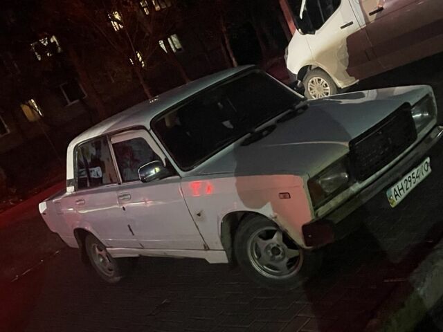 Белый ВАЗ 2107, объемом двигателя 1.5 л и пробегом 777 тыс. км за 596 $, фото 13 на Automoto.ua