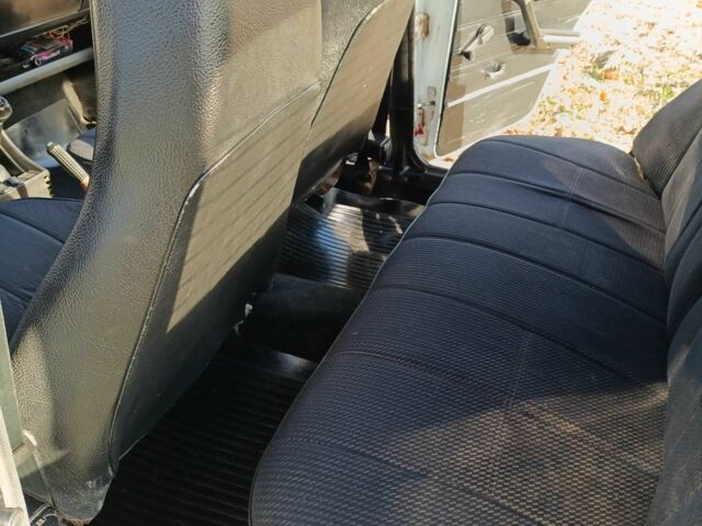 Белый ВАЗ 2107, объемом двигателя 1.5 л и пробегом 35 тыс. км за 650 $, фото 6 на Automoto.ua