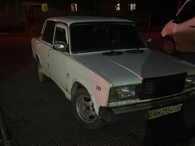 Белый ВАЗ 2107, объемом двигателя 1.5 л и пробегом 777 тыс. км за 596 $, фото 15 на Automoto.ua