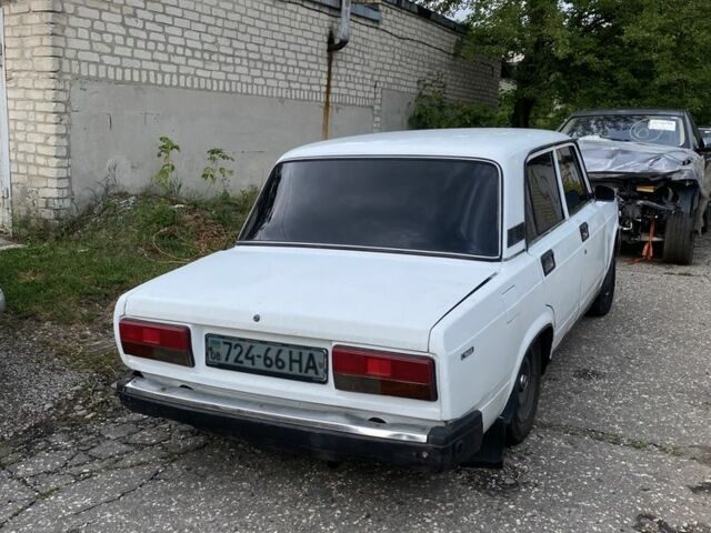 Белый ВАЗ 2107, объемом двигателя 1.6 л и пробегом 1 тыс. км за 750 $, фото 1 на Automoto.ua