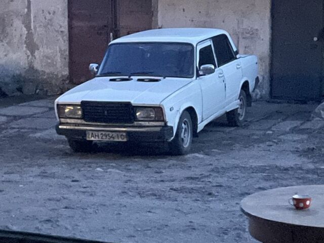 Белый ВАЗ 2107, объемом двигателя 1.5 л и пробегом 777 тыс. км за 596 $, фото 12 на Automoto.ua
