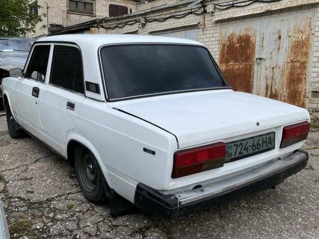 Белый ВАЗ 2107, объемом двигателя 1.6 л и пробегом 1 тыс. км за 750 $, фото 2 на Automoto.ua