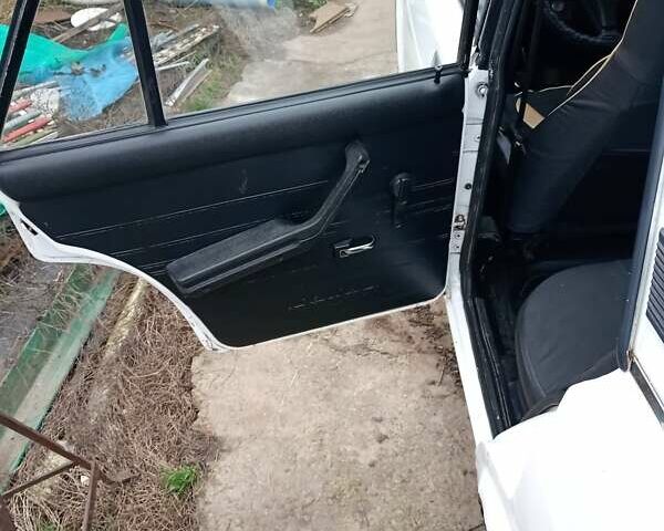 Белый ВАЗ 2107, объемом двигателя 1.45 л и пробегом 87 тыс. км за 1000 $, фото 12 на Automoto.ua