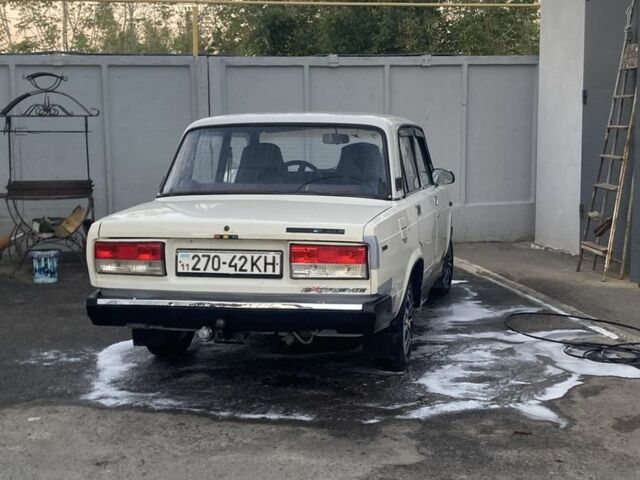 Білий ВАЗ 2107, об'ємом двигуна 1.5 л та пробігом 230 тис. км за 594 $, фото 5 на Automoto.ua