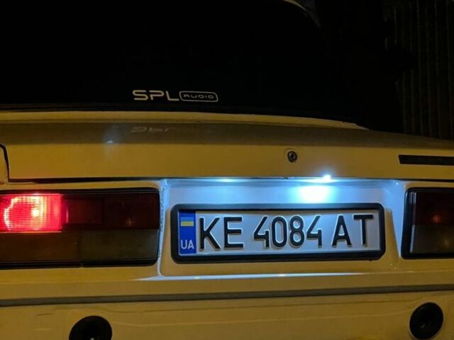 Белый ВАЗ 2107, объемом двигателя 1.6 л и пробегом 500 тыс. км за 951 $, фото 3 на Automoto.ua