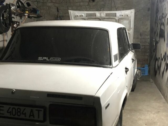 Белый ВАЗ 2107, объемом двигателя 1.6 л и пробегом 500 тыс. км за 951 $, фото 1 на Automoto.ua