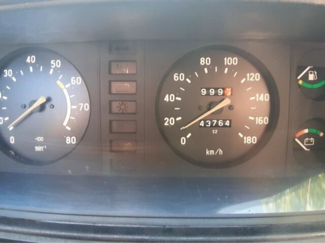 Белый ВАЗ 2107, объемом двигателя 1.5 л и пробегом 43 тыс. км за 800 $, фото 10 на Automoto.ua