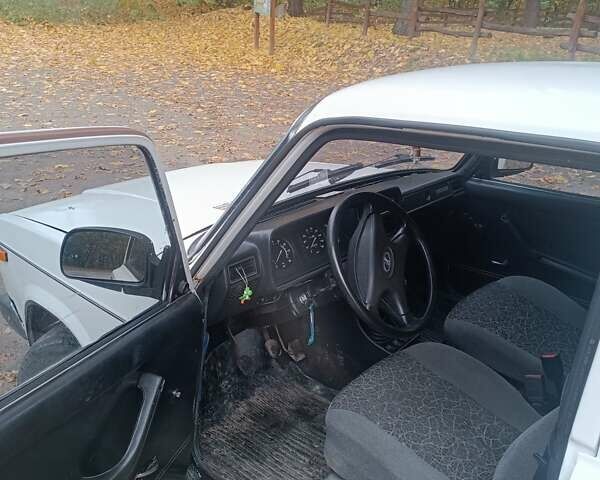 Белый ВАЗ 2107, объемом двигателя 0 л и пробегом 64 тыс. км за 838 $, фото 5 на Automoto.ua