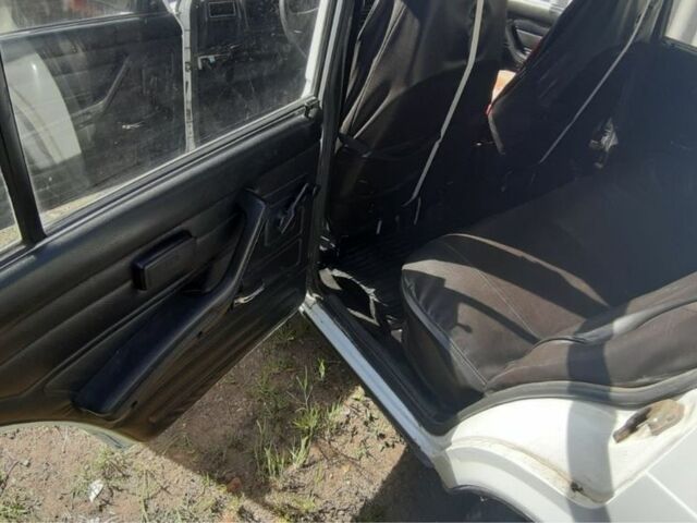 Белый ВАЗ 2107, объемом двигателя 1.5 л и пробегом 43 тыс. км за 800 $, фото 9 на Automoto.ua