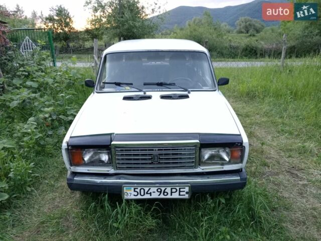 Белый ВАЗ 2107, объемом двигателя 1.5 л и пробегом 70 тыс. км за 800 $, фото 6 на Automoto.ua